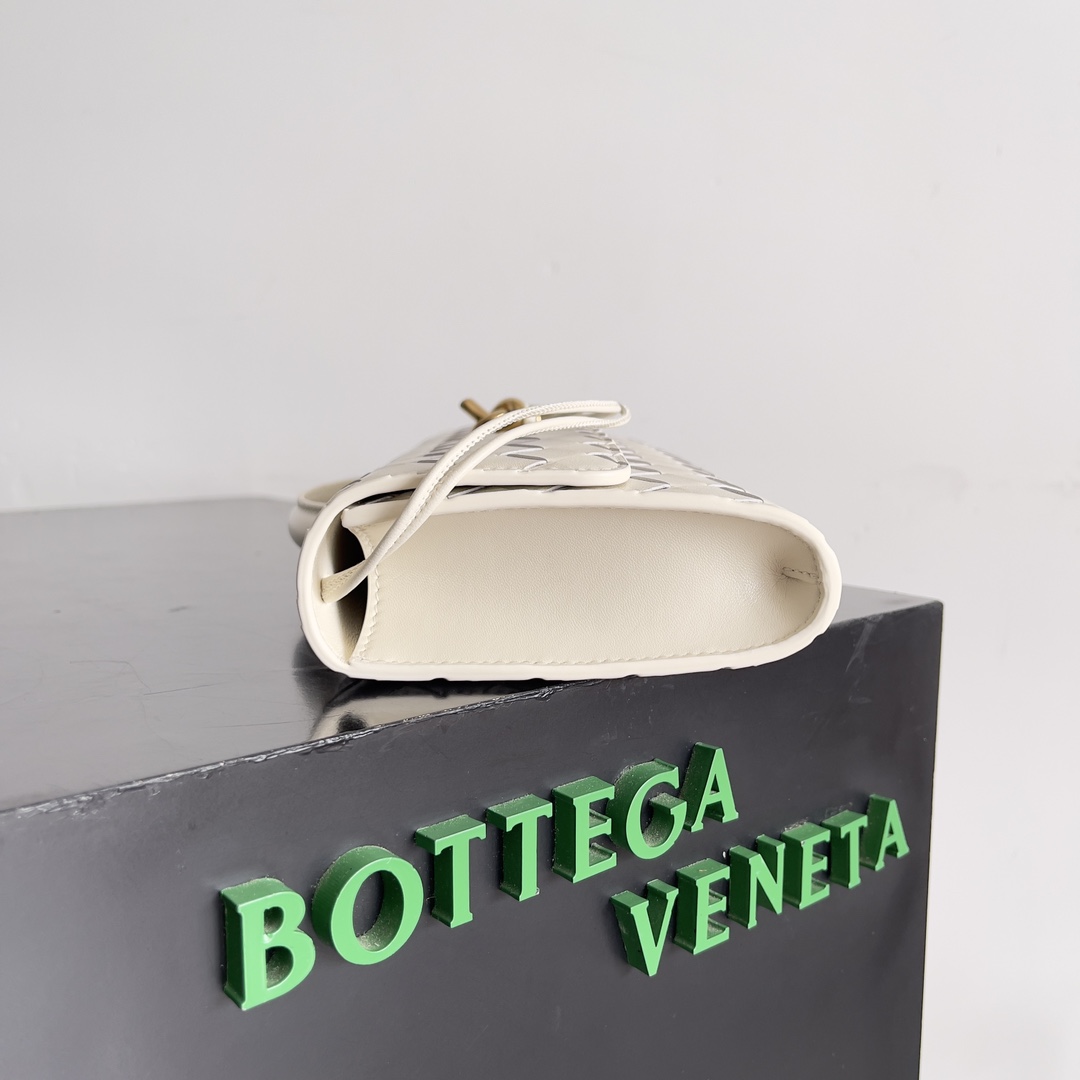 Bagsaaa B0tt*ga Ven*ta Long Clutch Andiamo With Handle White - 31*13*3cm
