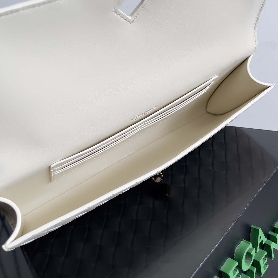 Bagsaaa B0tt*ga Ven*ta Long Clutch Andiamo With Handle White - 31*13*3cm