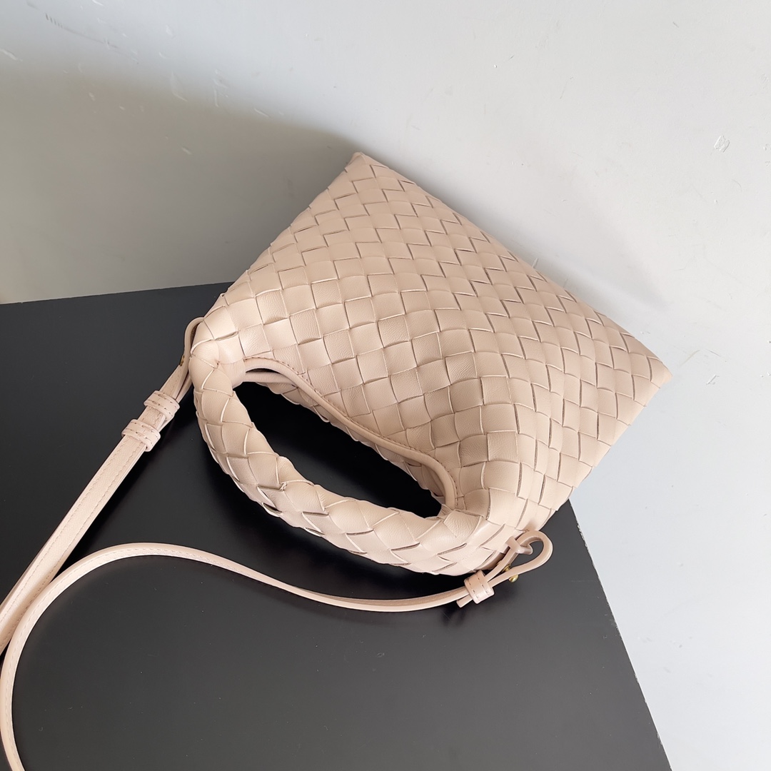 Bagsaaa B0tt*ga Ven*ta Mini Hop Lotus Pink - 25.5*14.5*11cm