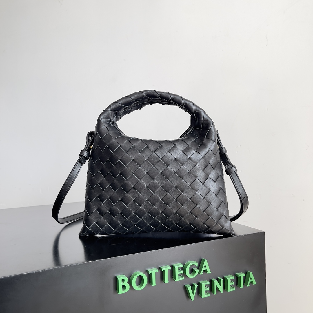 Bagsaaa B0tt*ga Ven*ta Mini Hop Black - 25.5*14.5*11cm