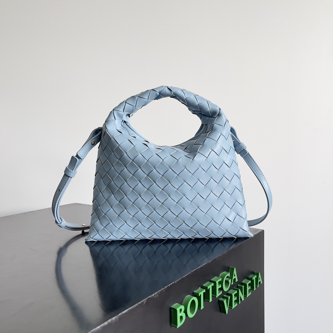 Bagsaaa B0tt*ga Ven*ta Mini Hop Blue - 25.5*14.5*11cm