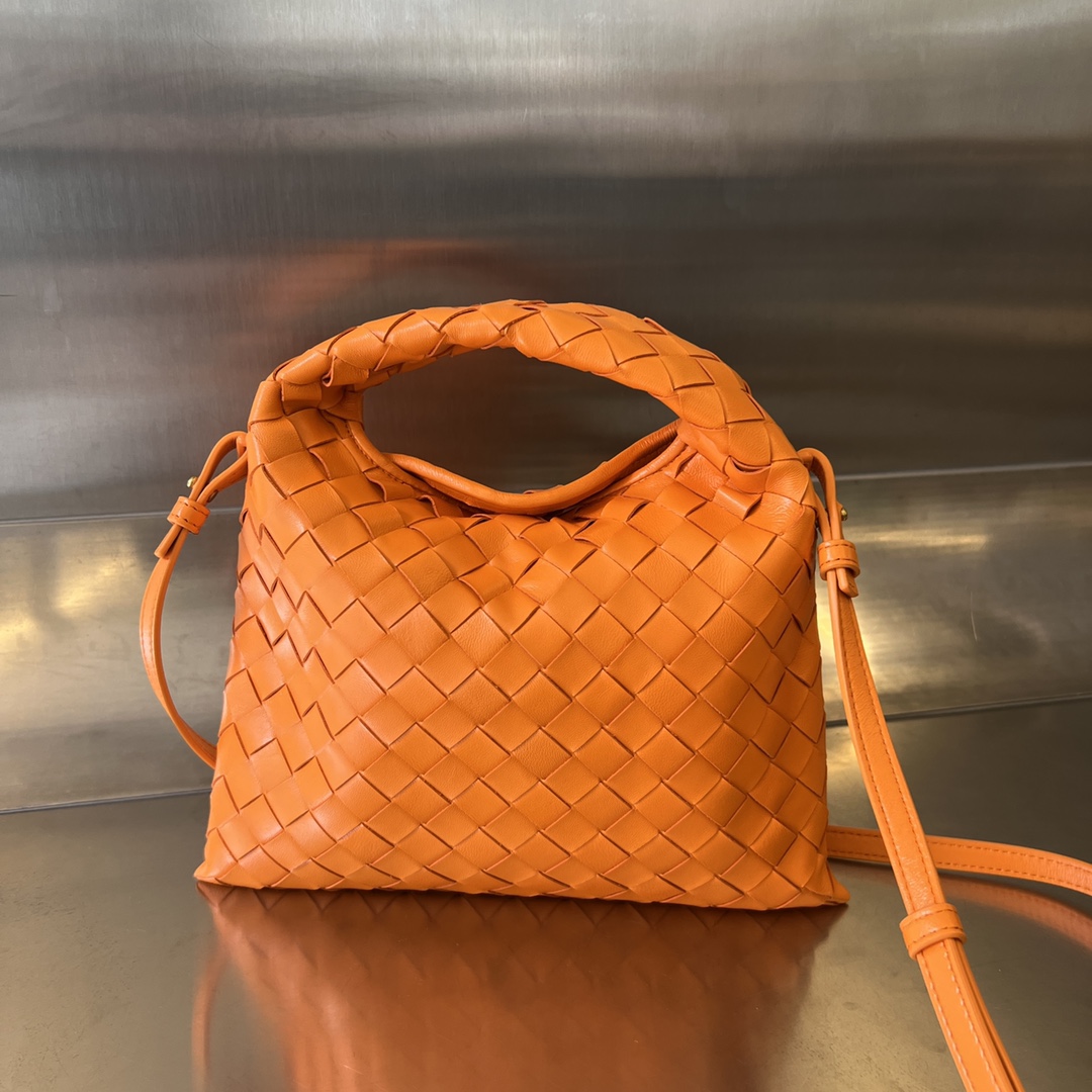 Bagsaaa B0tt*ga Ven*ta Mini Hop Orange - 25.5*14.5*11cm