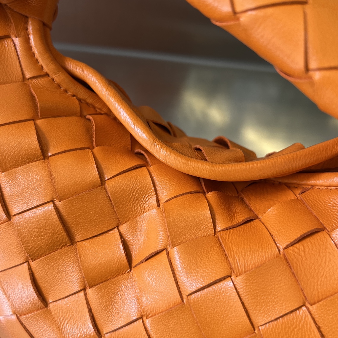 Bagsaaa B0tt*ga Ven*ta Mini Hop Orange - 25.5*14.5*11cm