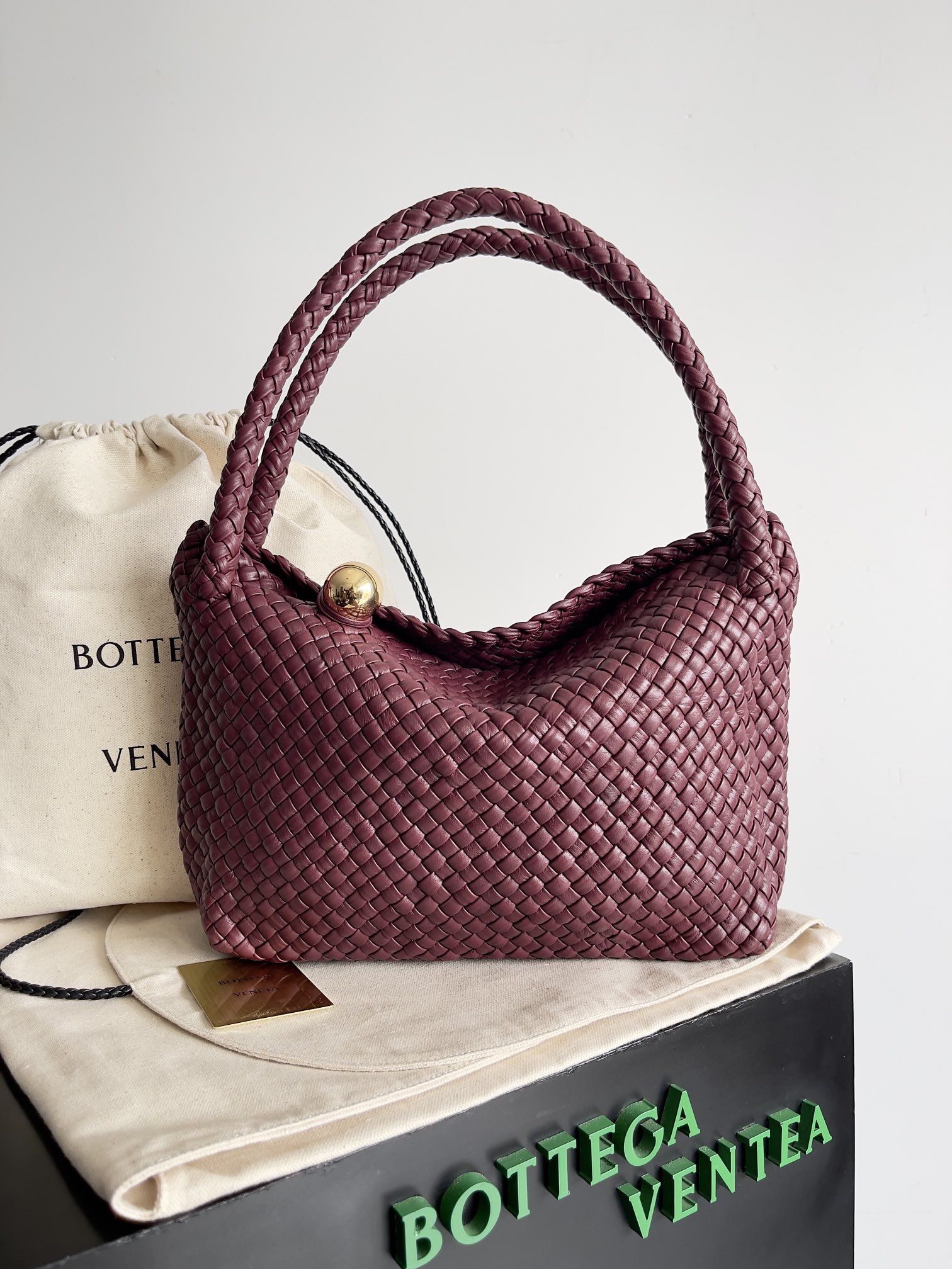 Bagsaaa B0tt*ga Ven*ta Tosca Shoulder Bag Red - 27*9*18cm
