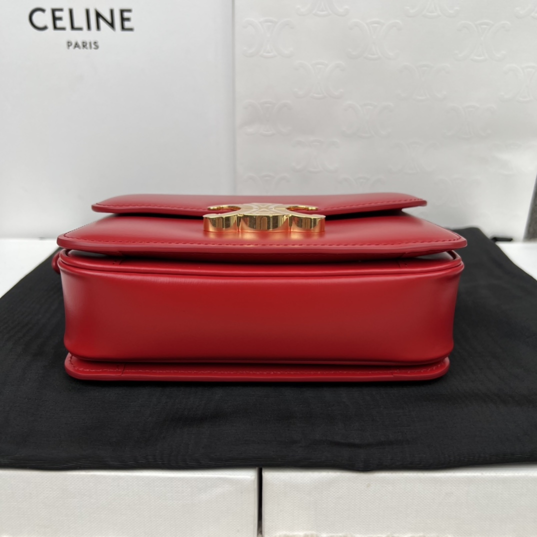 Bagsaaa Ce1i*e Teen Triomphe Bag In Shiny Calfskin Red - 18.5 X 13.5 X 7 CM