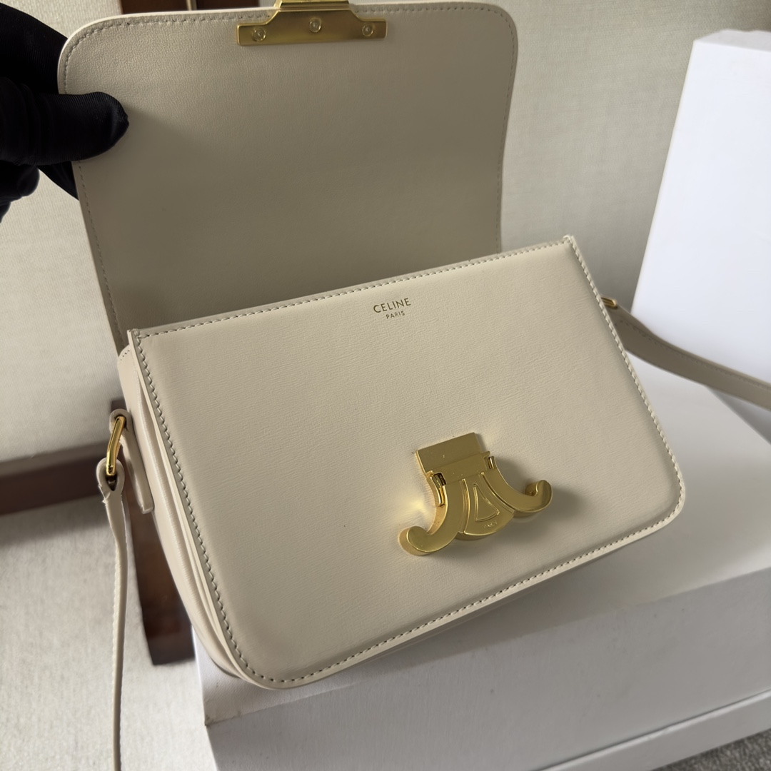 Bagsaaa Ce1i*e Teen Triomphe Bag In Shiny Calfskin Vanilla - 18.5 X 13.5 X 7 CM
