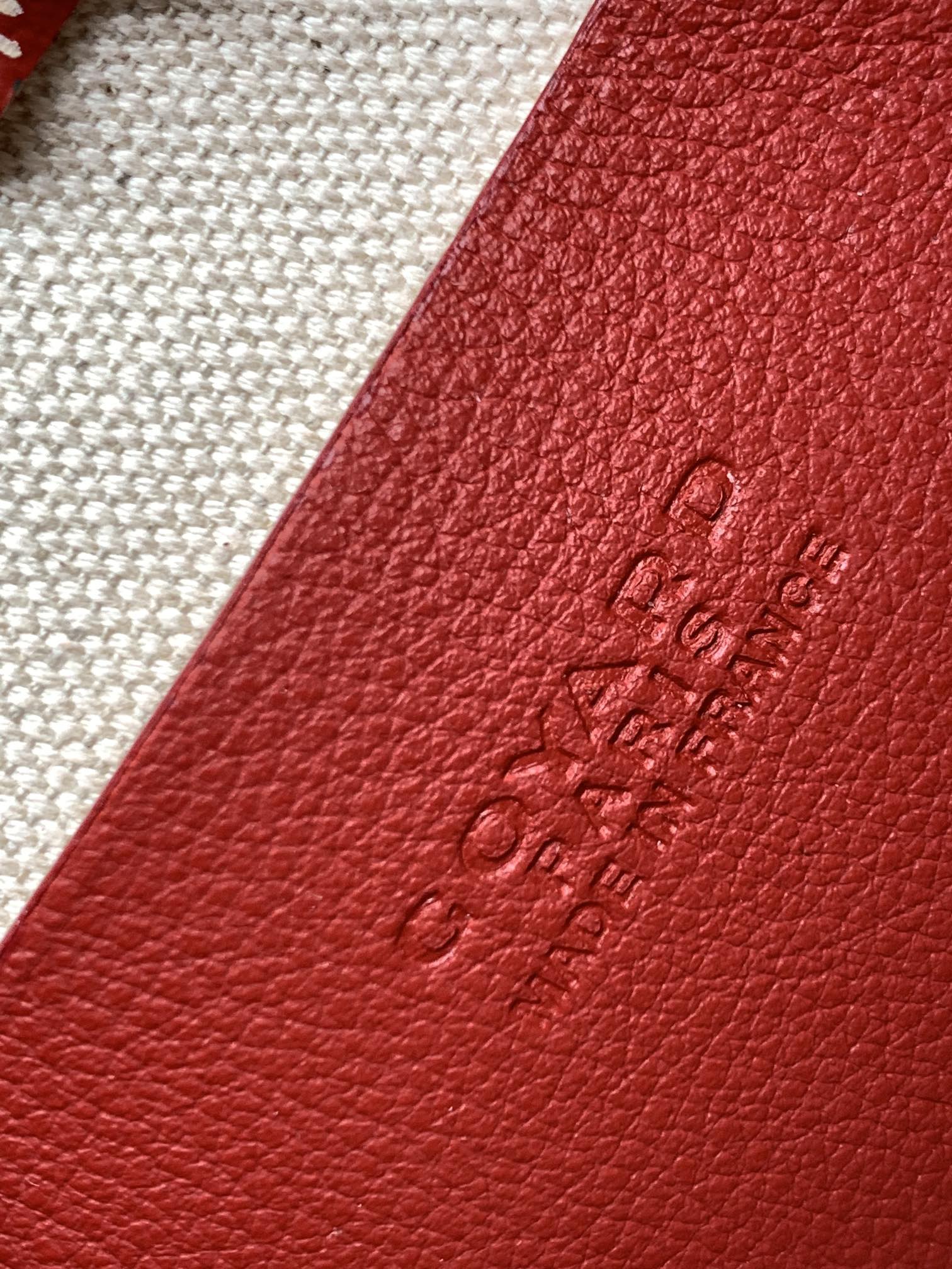 Bagsaaa G09ard Plumet Pocket Wallet Red - 14 x 2.5 x 20.5 cm