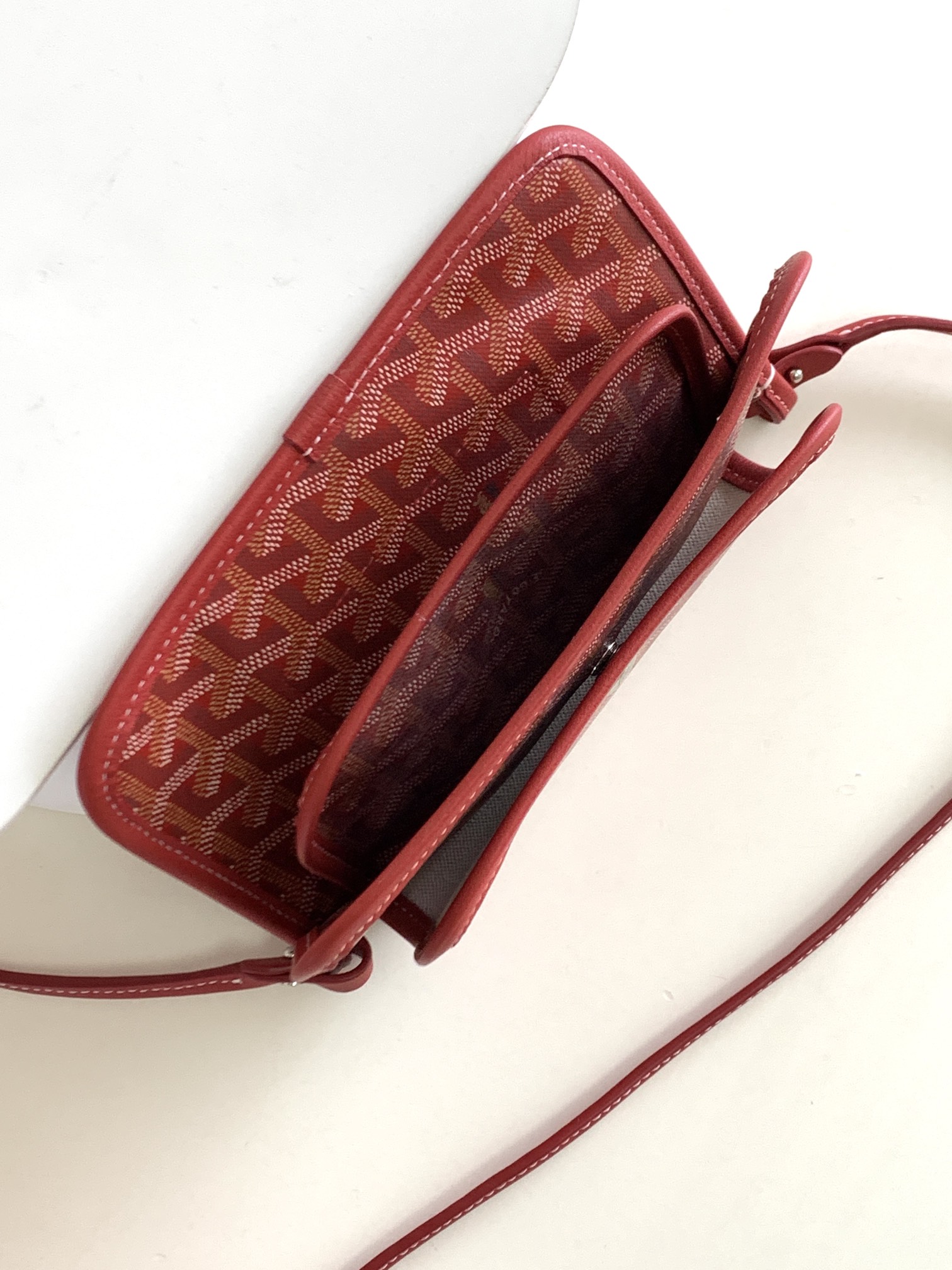 Bagsaaa G09ard Plumet Pocket Wallet Red - 14 x 2.5 x 20.5 cm