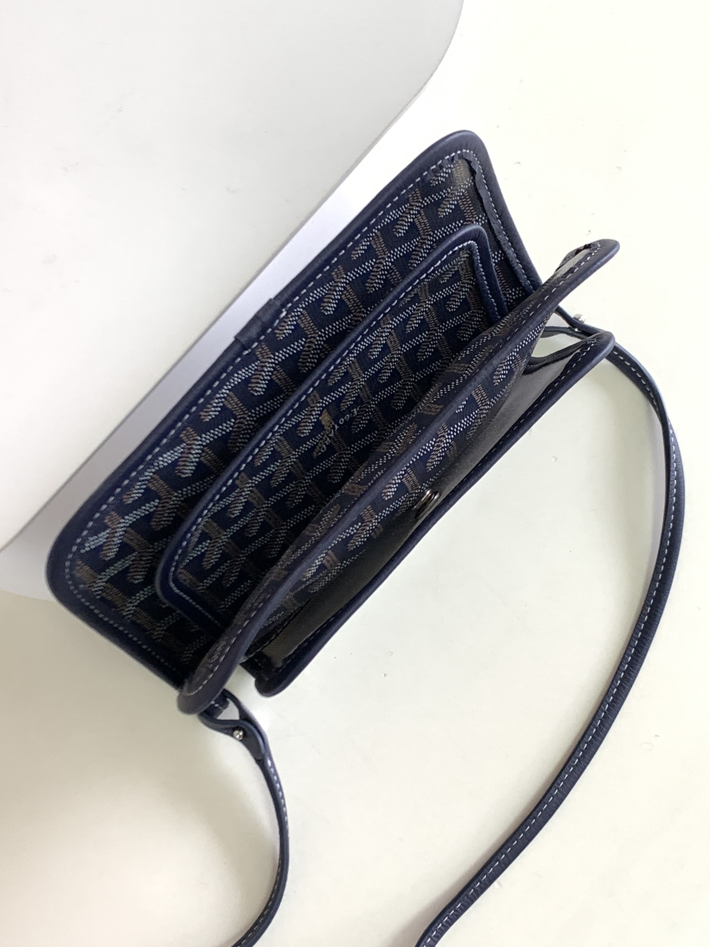 Bagsaaa G09ard Plumet Pocket Wallet Navy Blue - 14 x 2.5 x 20.5 cm