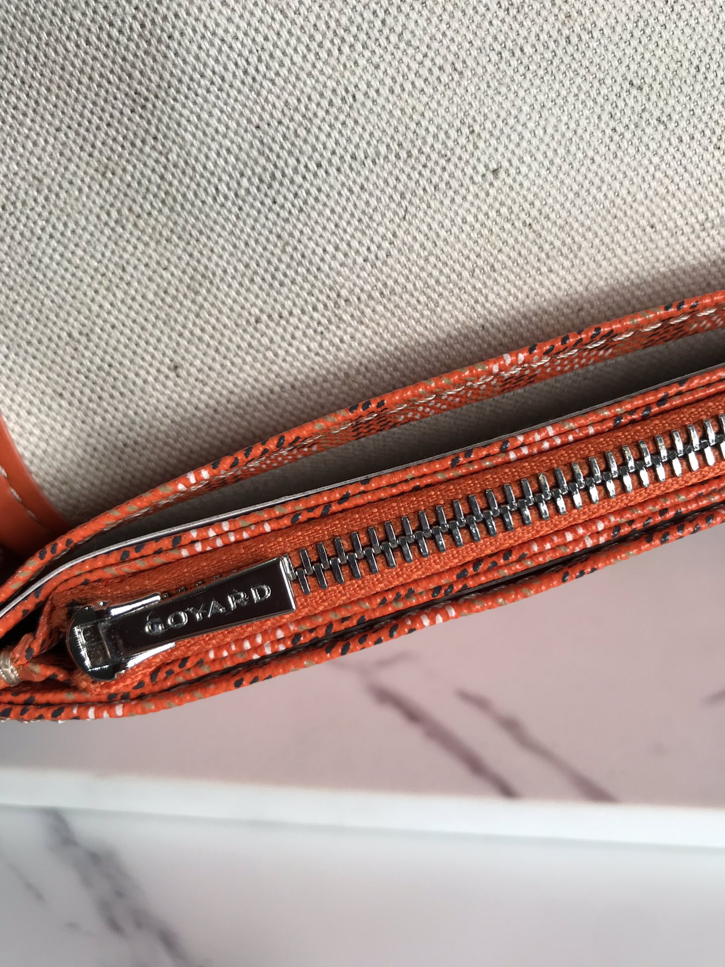 Bagsaaa G09ard Plumet Pocket Wallet Orange- 14 x 2.5 x 20.5 cm