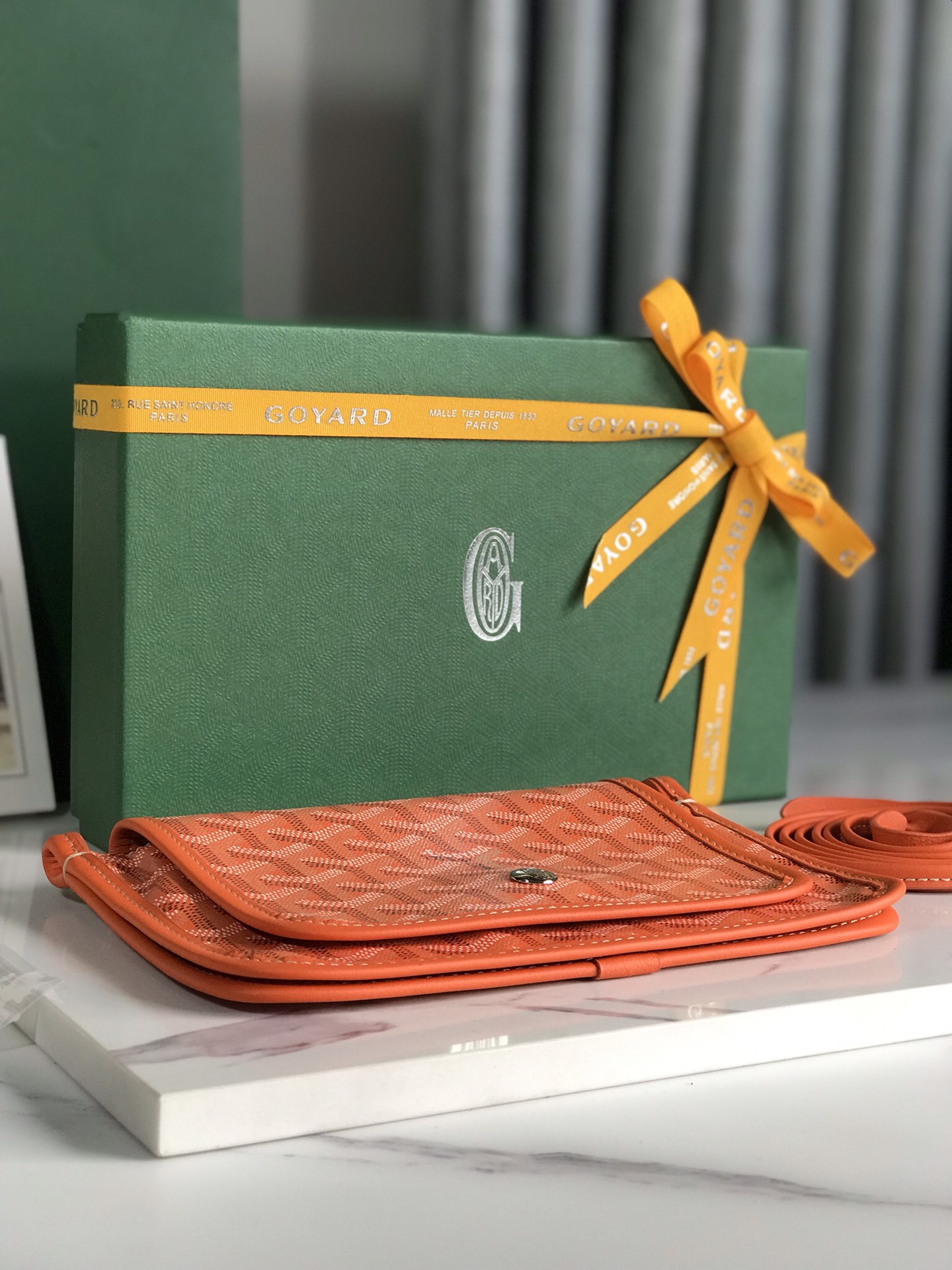 Bagsaaa G09ard Plumet Pocket Wallet Orange- 14 x 2.5 x 20.5 cm
