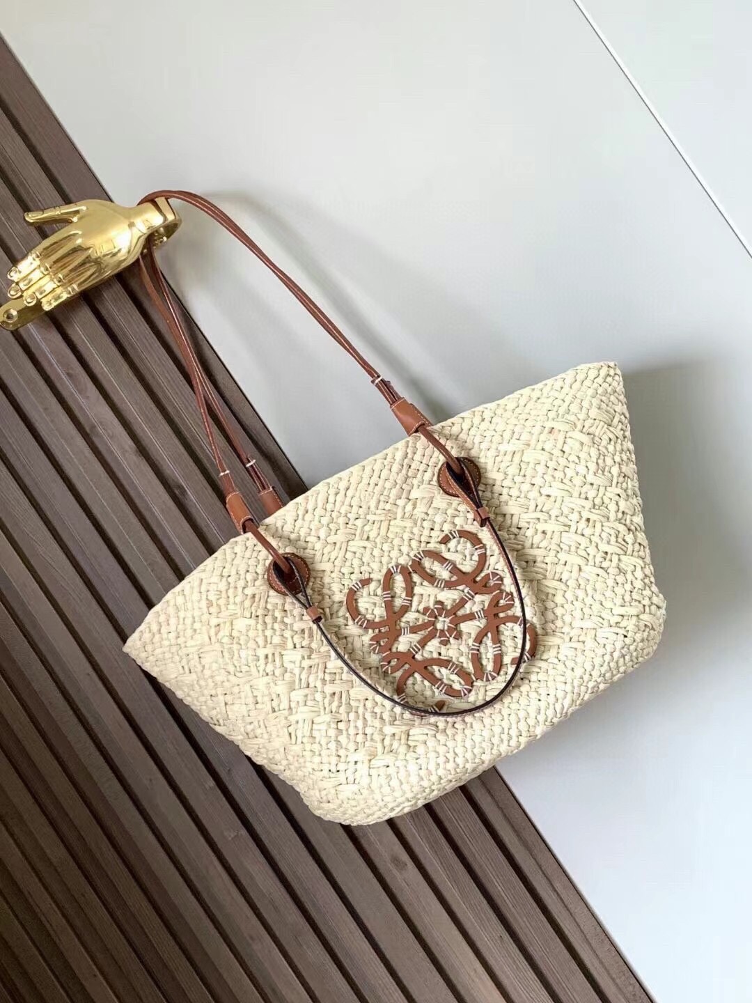 Bagsaaa L0ew* Medium Anagram Basket Bag In Iraca Palm And Calfskin Brown - 46X24.5X16 cm