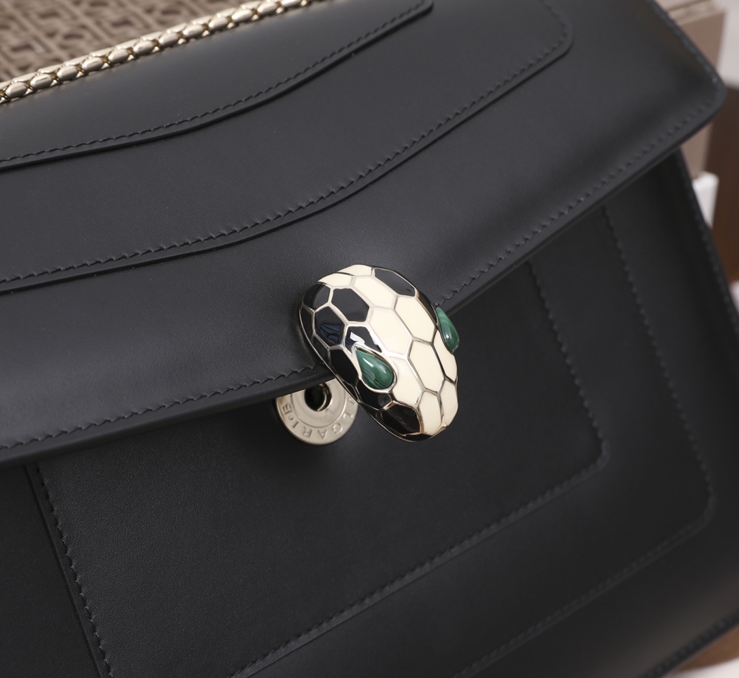 Bagsaaa Bv1g*ai Serpenti Forever Shoulder Bag Black - 27.5 x 18 x 7 cm