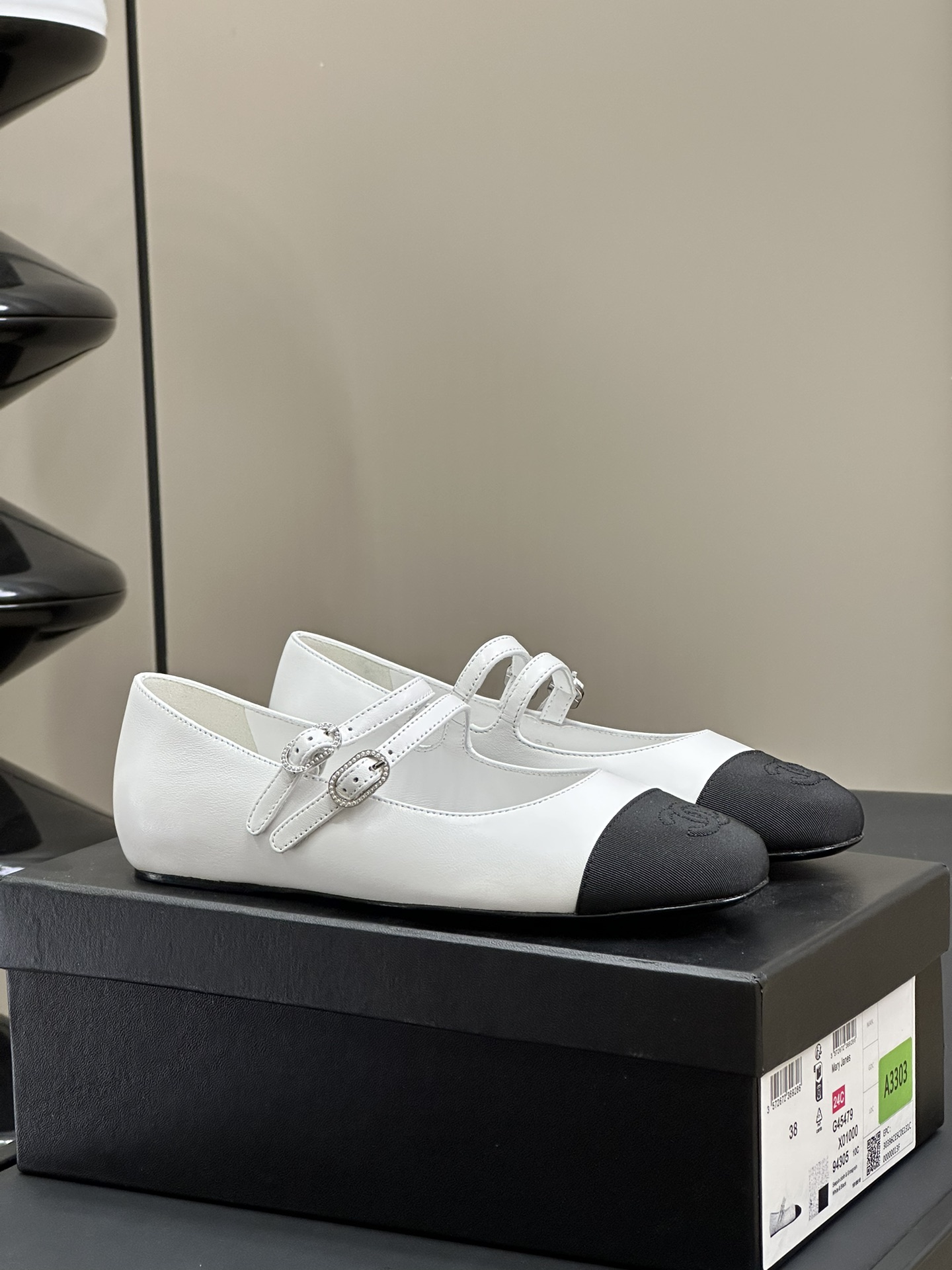 Bagsaaa Ch**el Mary Janes White Lambskin G45697