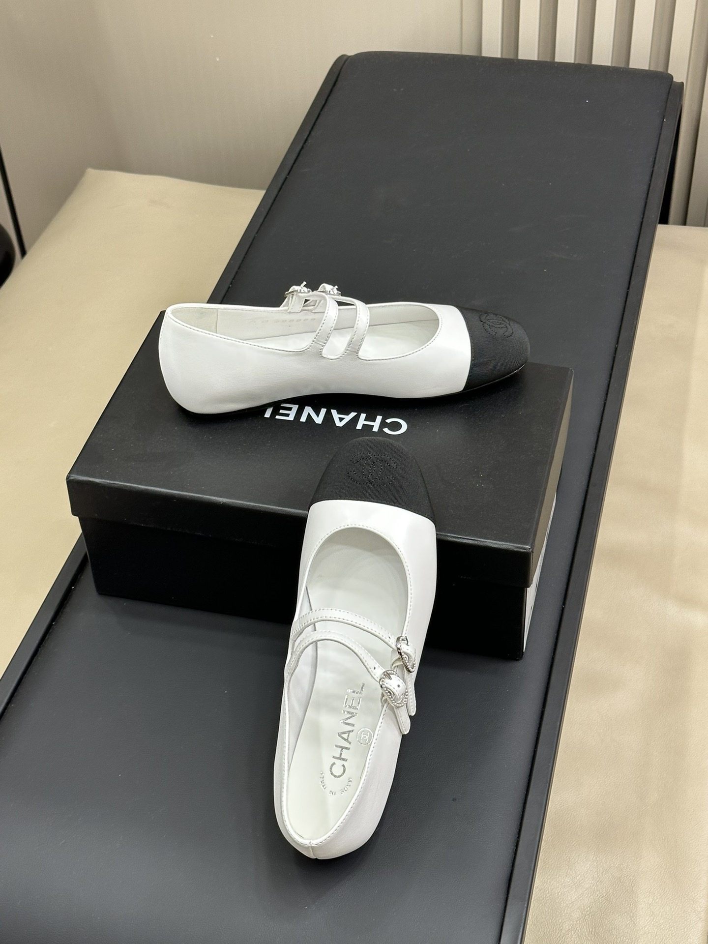 Bagsaaa Ch**el Mary Janes White Lambskin G45697