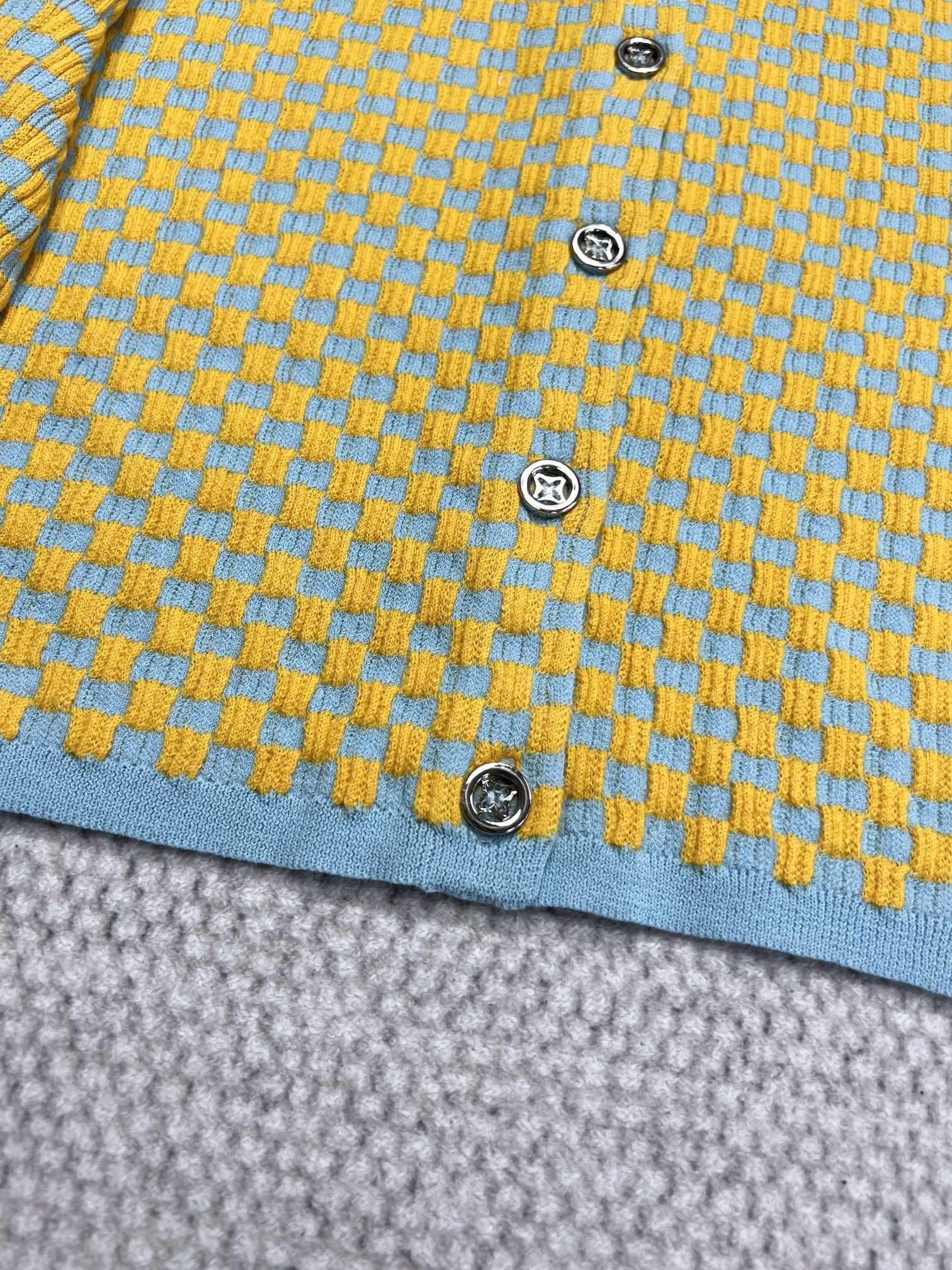Bagsaaa L0vis Vvtt0n Damier Knit Cropped Cardigan