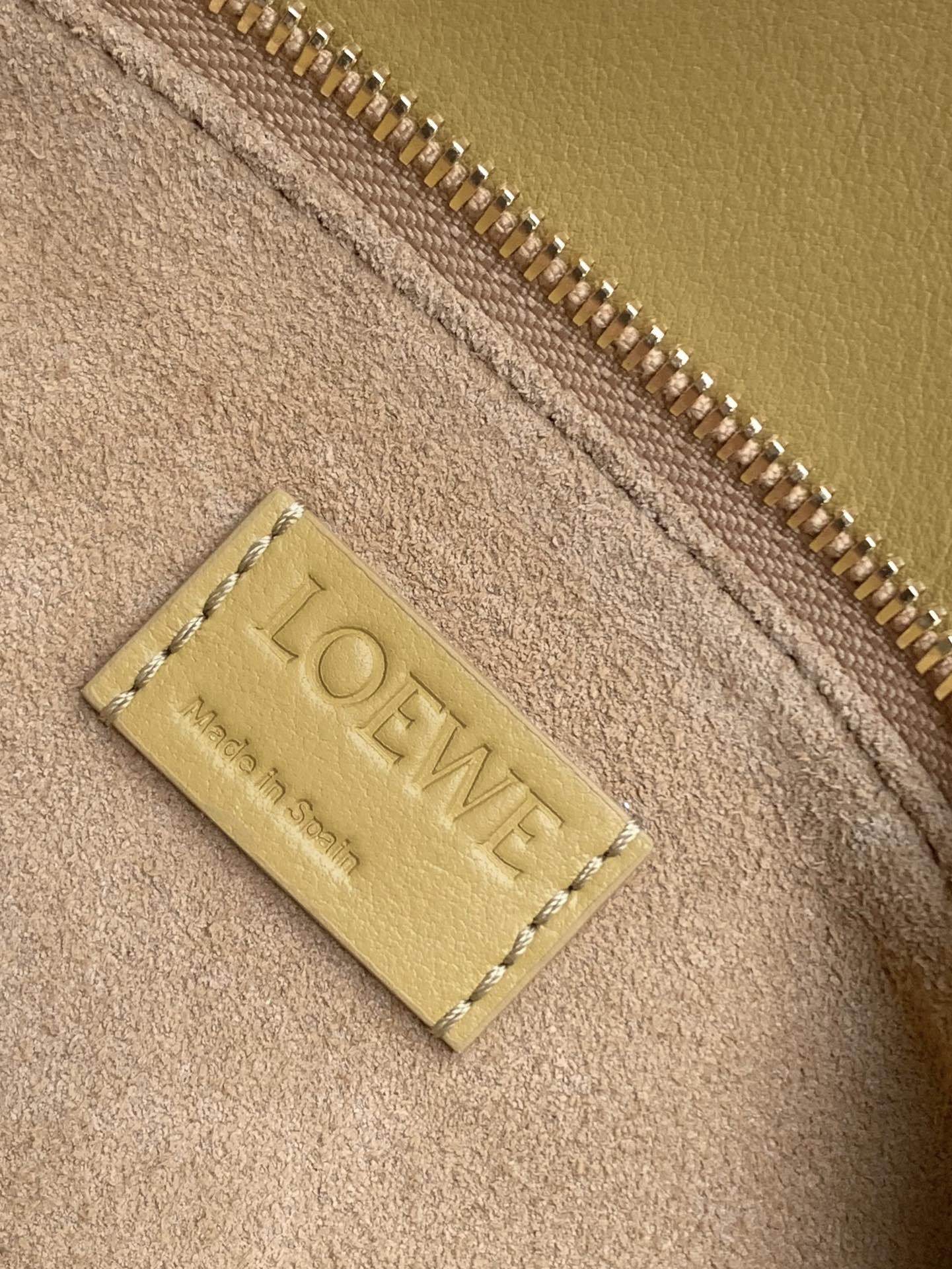 Bagsaaa L0ew* Small Puzzle bag in mellow calfskin yellow - 24*10.5*16 cm