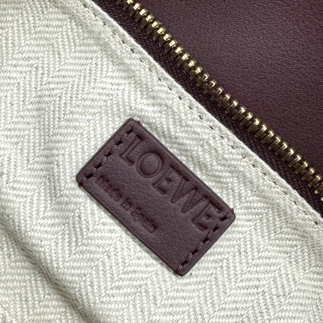 Bagsaaa L0ew* Small Puzzle bag in classic calfskin burgundy - 24X16.5X10.5 cm