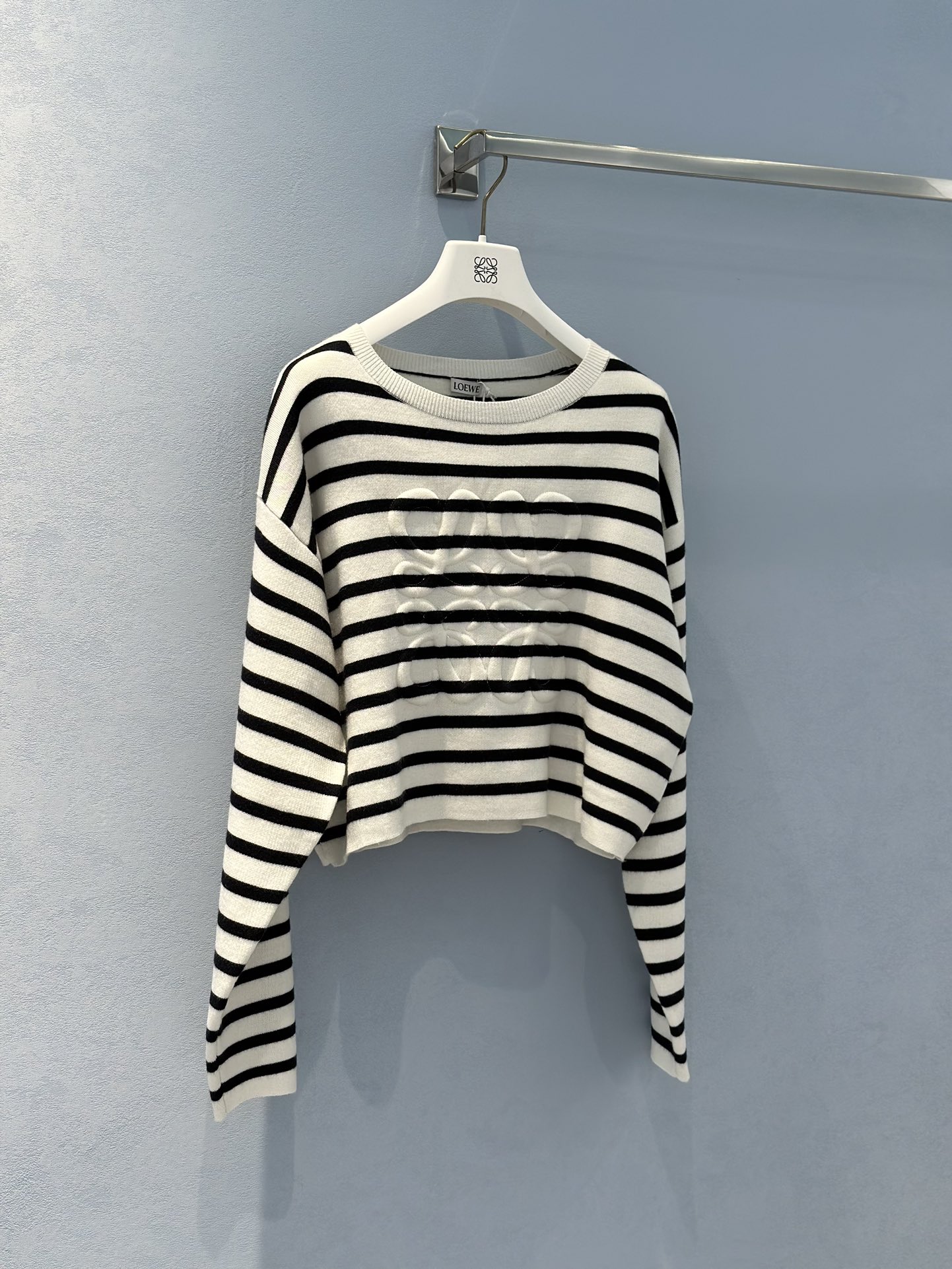 Bagsaaa L0ew* Anagram Sweater White & Black