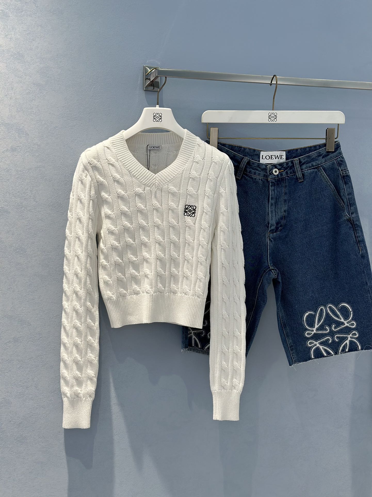 Bagsaaa L0ew* Sweater in cotton white