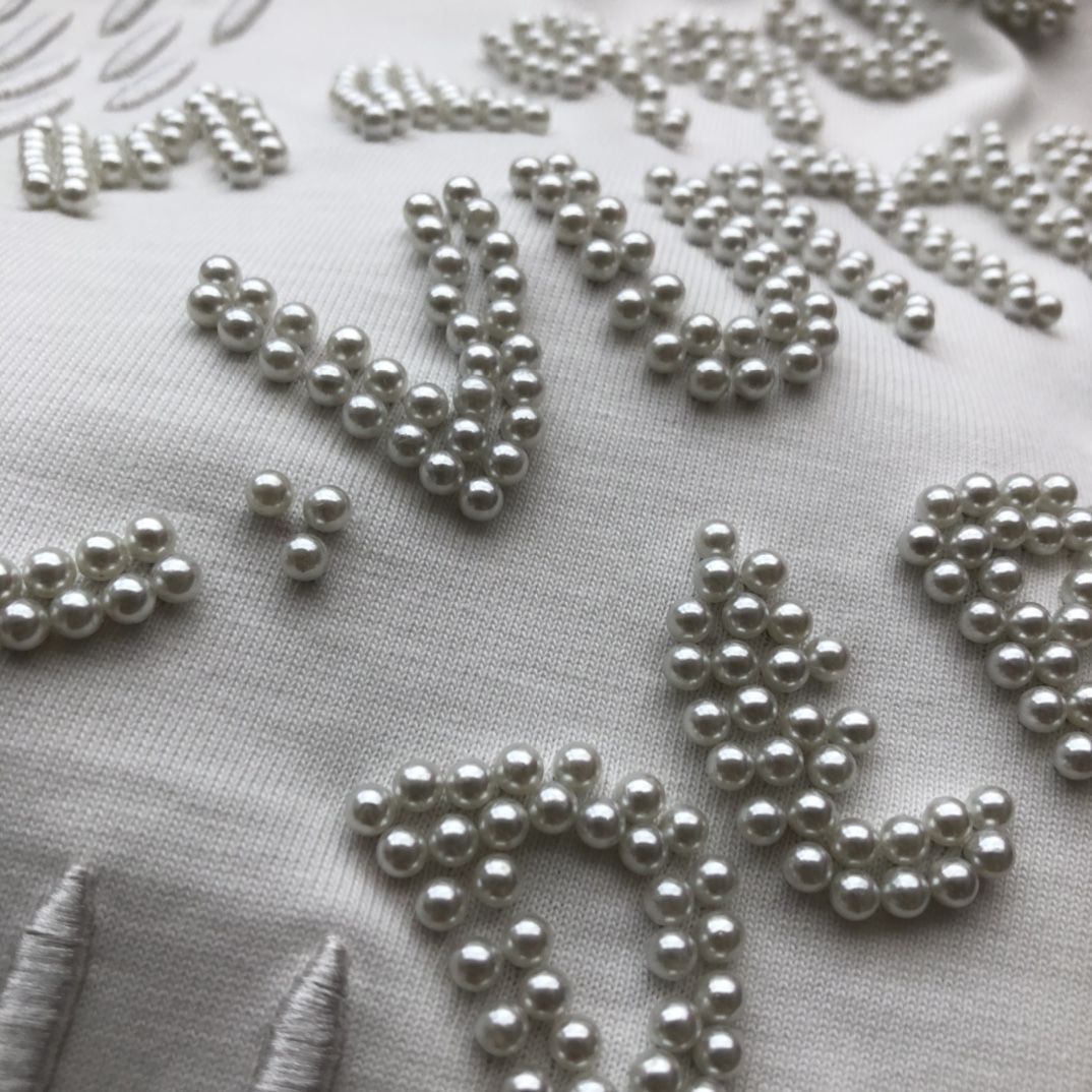 Bagsaaa LV Embroidered Signature Cotton T-Shirt White