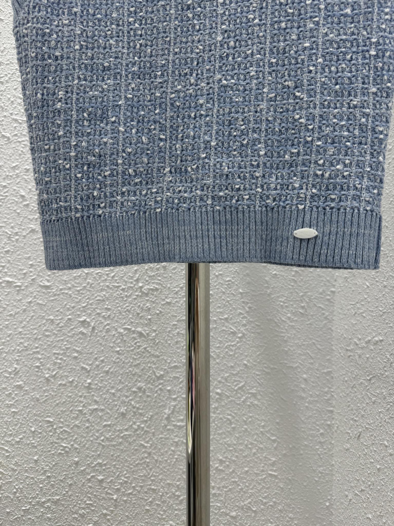 Bagsaaa Ch**el Blue Tweed Top