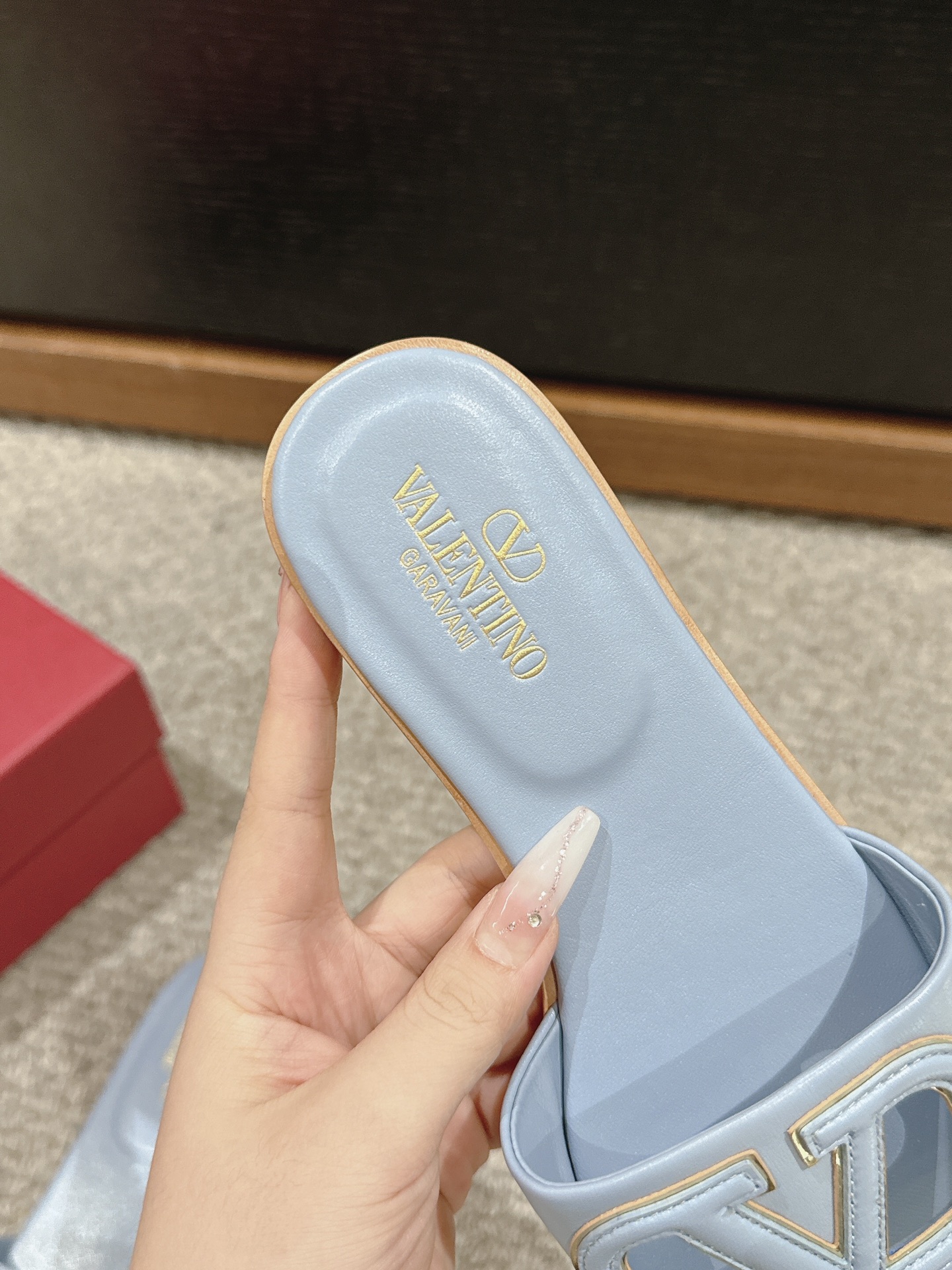 Bagsaaa Va1e*ntin0 Vlogo Cut-Out Calfskin Slide Sandal Blue