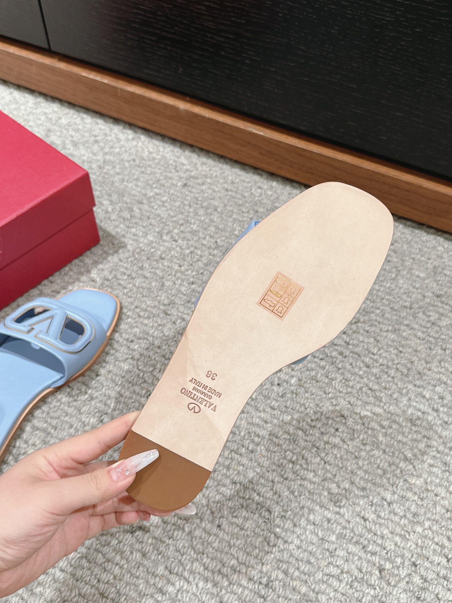 Bagsaaa Va1e*ntin0 Vlogo Cut-Out Calfskin Slide Sandal Blue