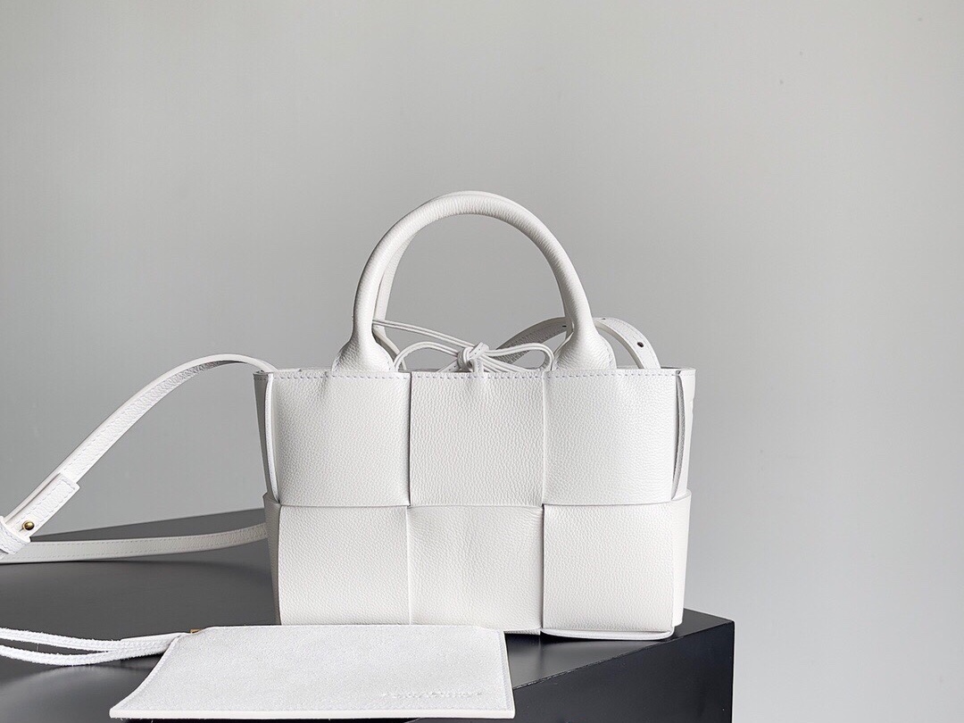 Bagsaaa B0tt*ga Ven*ta Candy Arco Tote Bag White - 20*7*13cm