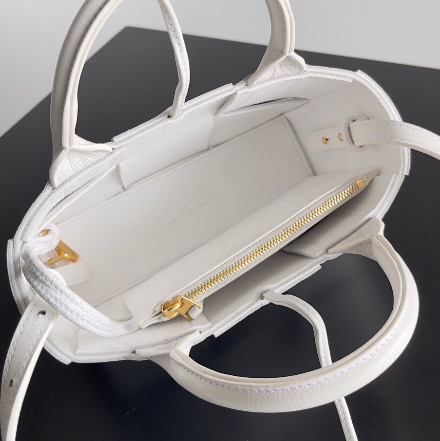 Bagsaaa B0tt*ga Ven*ta Candy Arco Tote Bag White - 20*7*13cm
