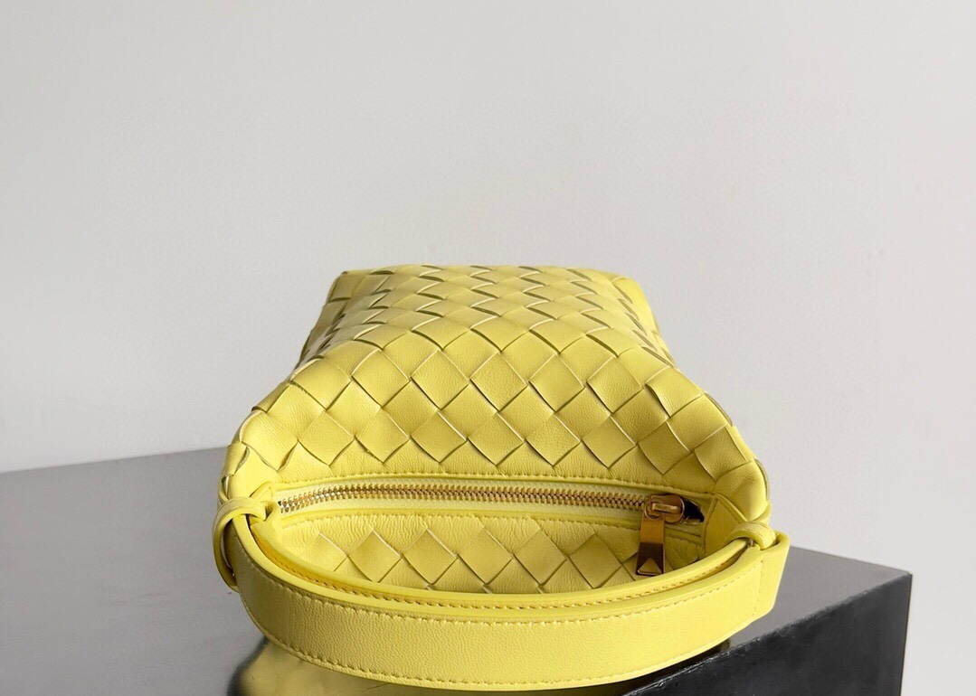 Bagsaaa B0tt*ga Ven*ta Candy Wallace Yellow - 17*13.5*5cm