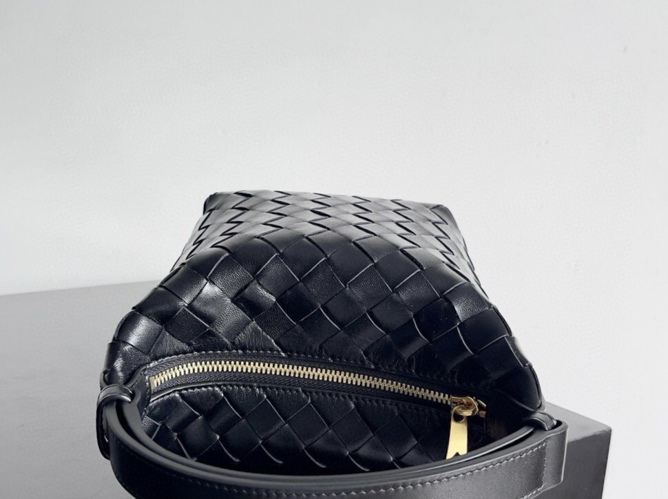 Bagsaaa B0tt*ga Ven*ta Candy Wallace Black - 17*13.5*5cm
