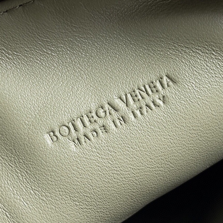 Bagsaaa B0tt*ga Ven*ta Mini Wallace Green Travertine - 20x13x9.5 cm