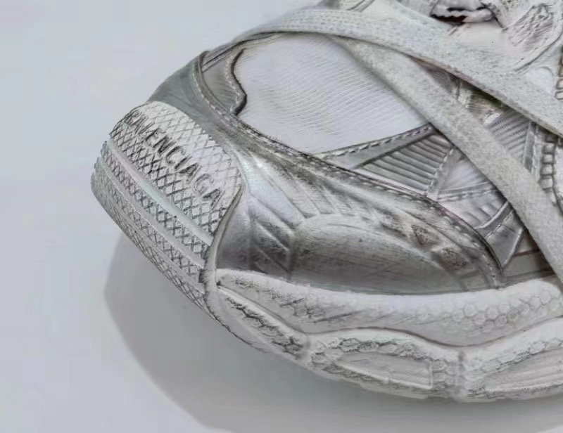 Bagsaaa Ba1en*iaga White Sneaker