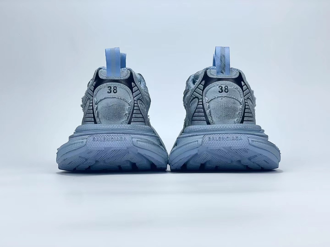 Bagsaaa Ba1en*iaga Blue Sneaker