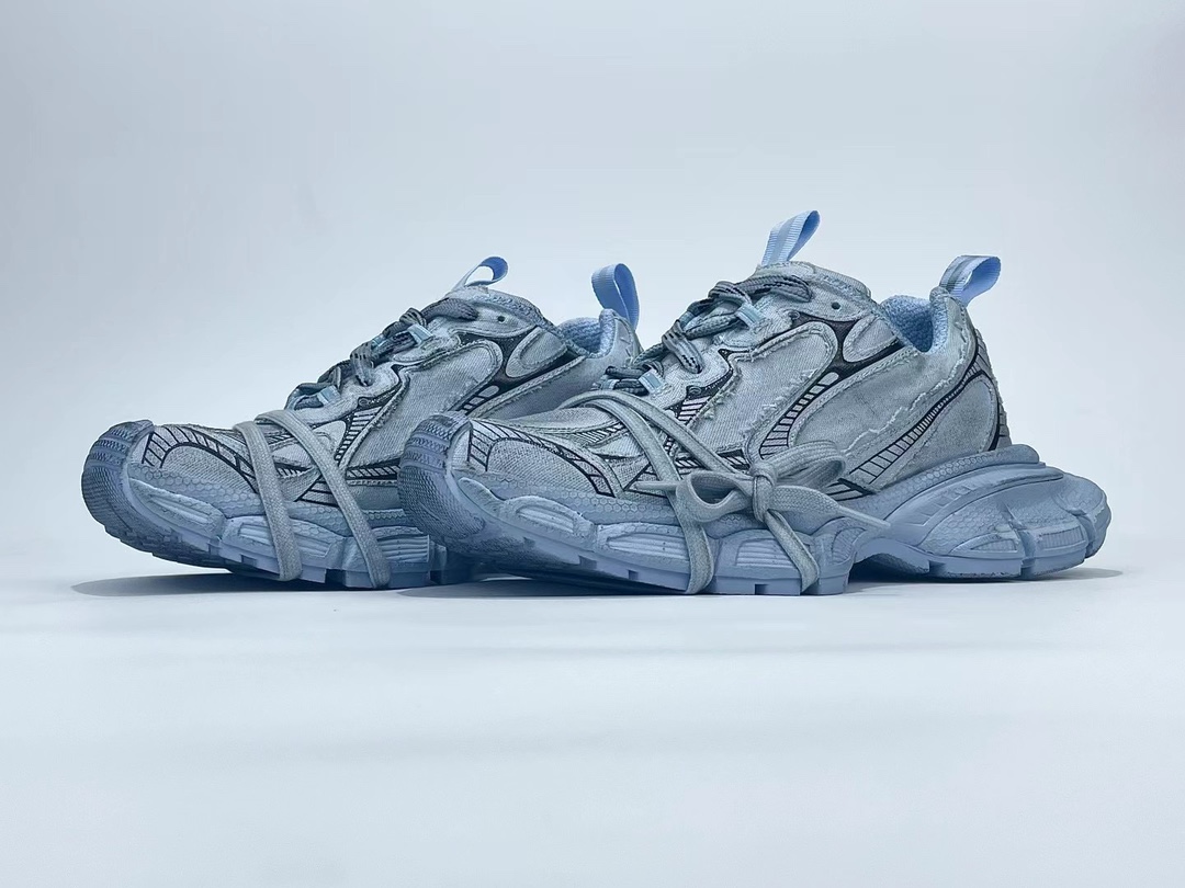 Bagsaaa Ba1en*iaga Blue Sneaker