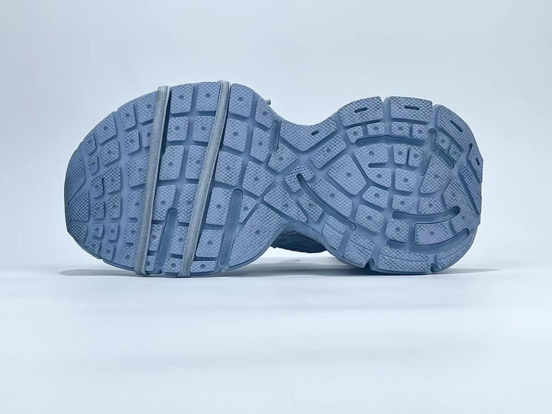 Bagsaaa Ba1en*iaga Blue Sneaker