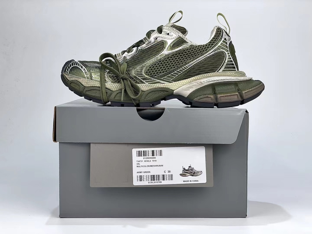 Bagsaaa Ba1en*iaga Green Sneaker