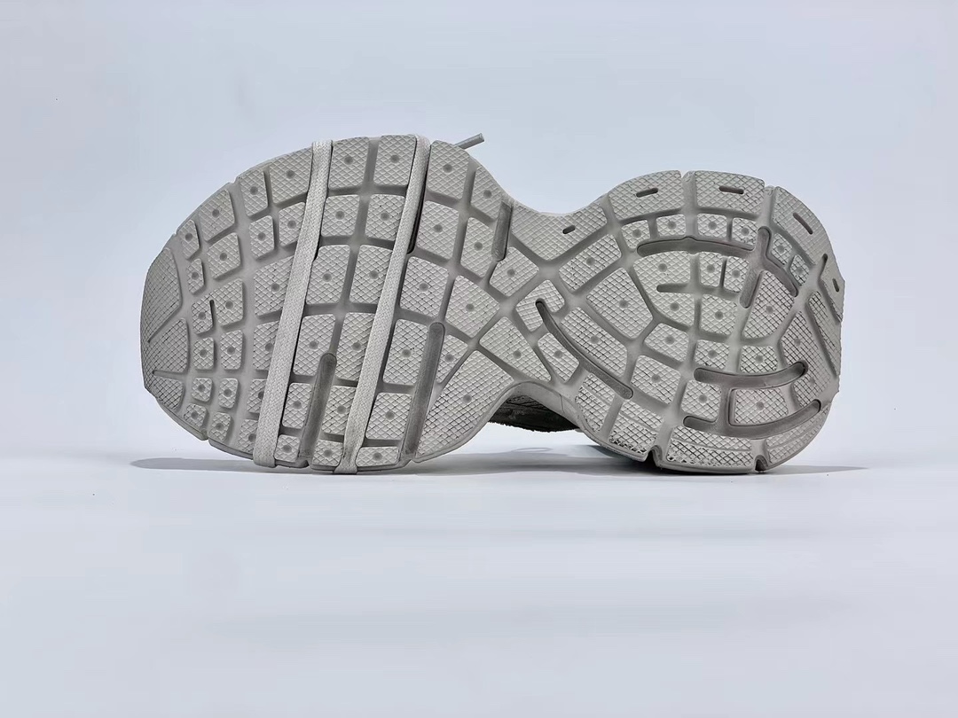 Bagsaaa Ba1en*iaga Light Gray Sneaker
