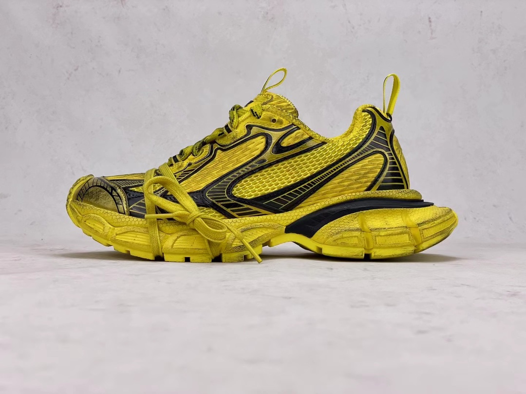Bagsaaa Ba1en*iaga Yellow Sneaker