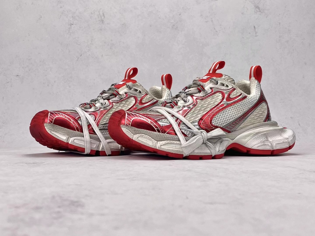 Bagsaaa Ba1en*iaga Red Sneaker