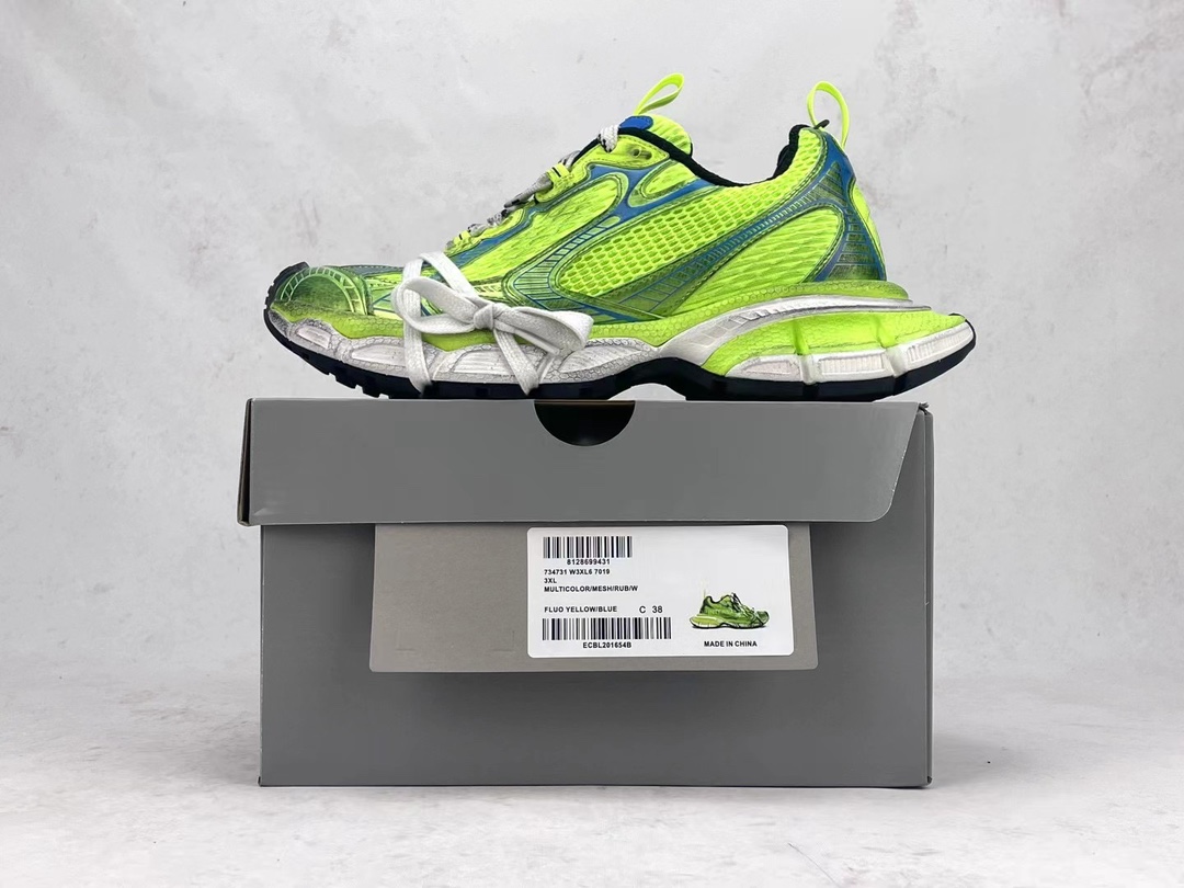 Bagsaaa Ba1en*iaga Neon Green Sneaker