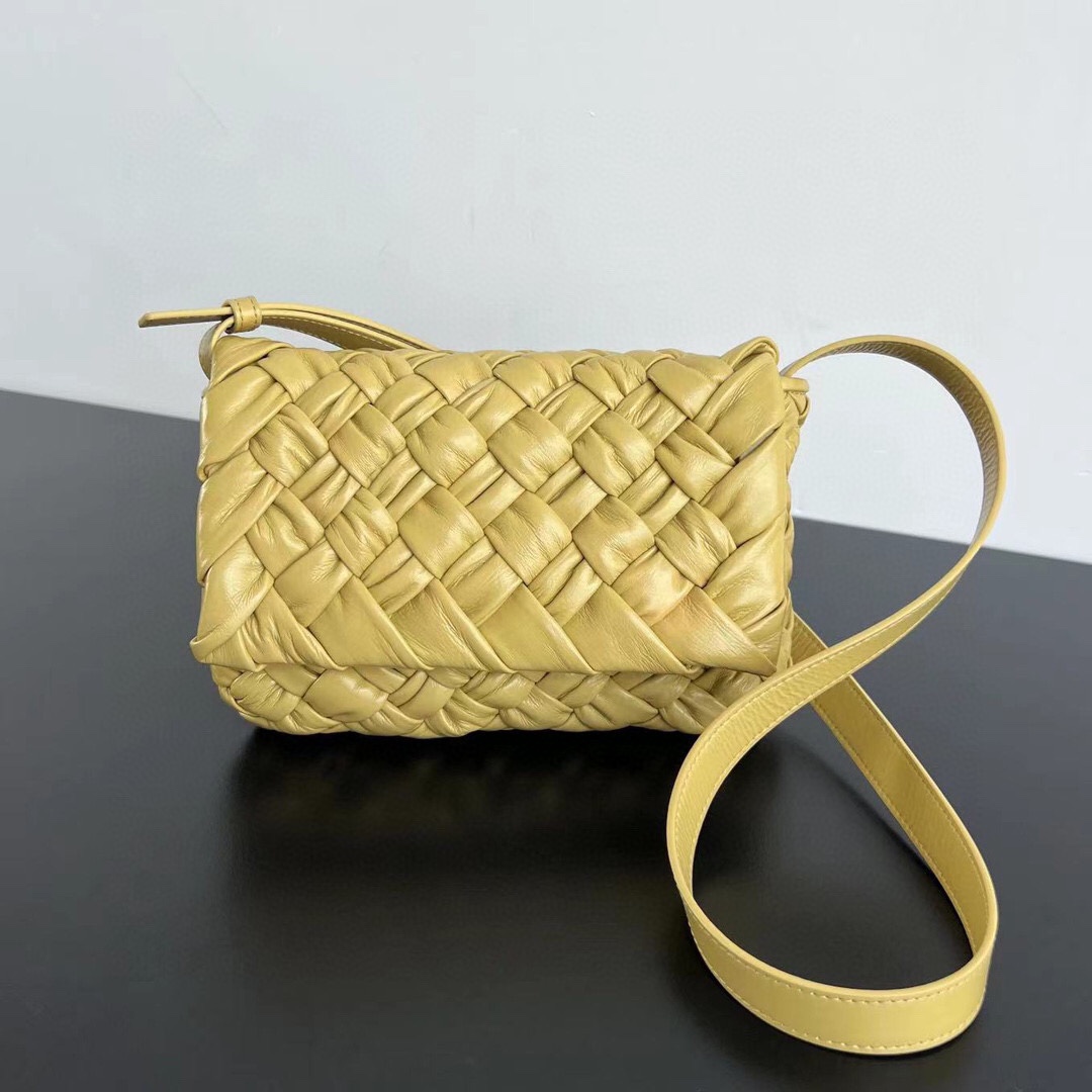 Bagsaaa B0tt*ga Ven*ta Small Rumple Messenger Yellow - 21x14x5cm