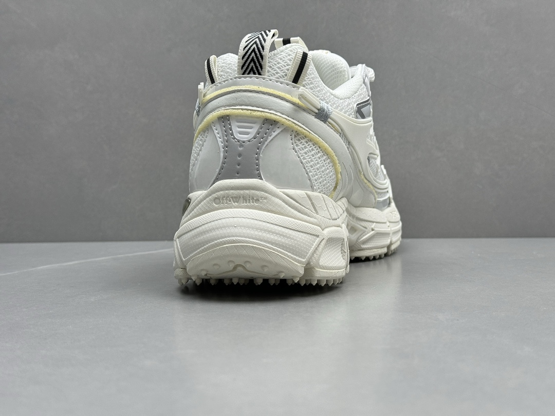 Bagsaaa Off White White Sneaker