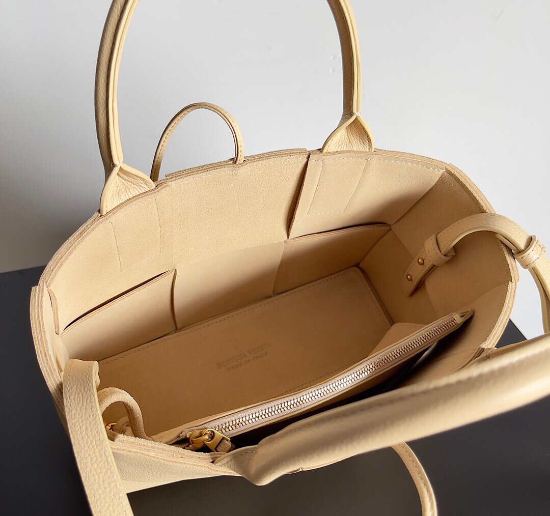 Bagsaaa B0tt*ga Ven*ta Mini Arco Tote Beige - 25*16*8cm