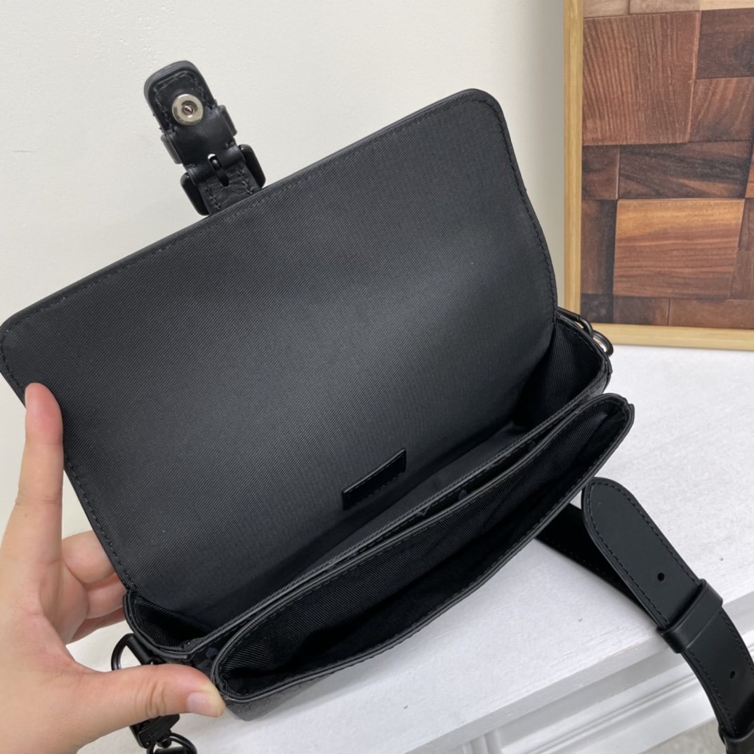 Bagsaaa L0vis Vvtt0n M83567 Montsouris Wearable Wallet - 22 x 12 x 6 cm