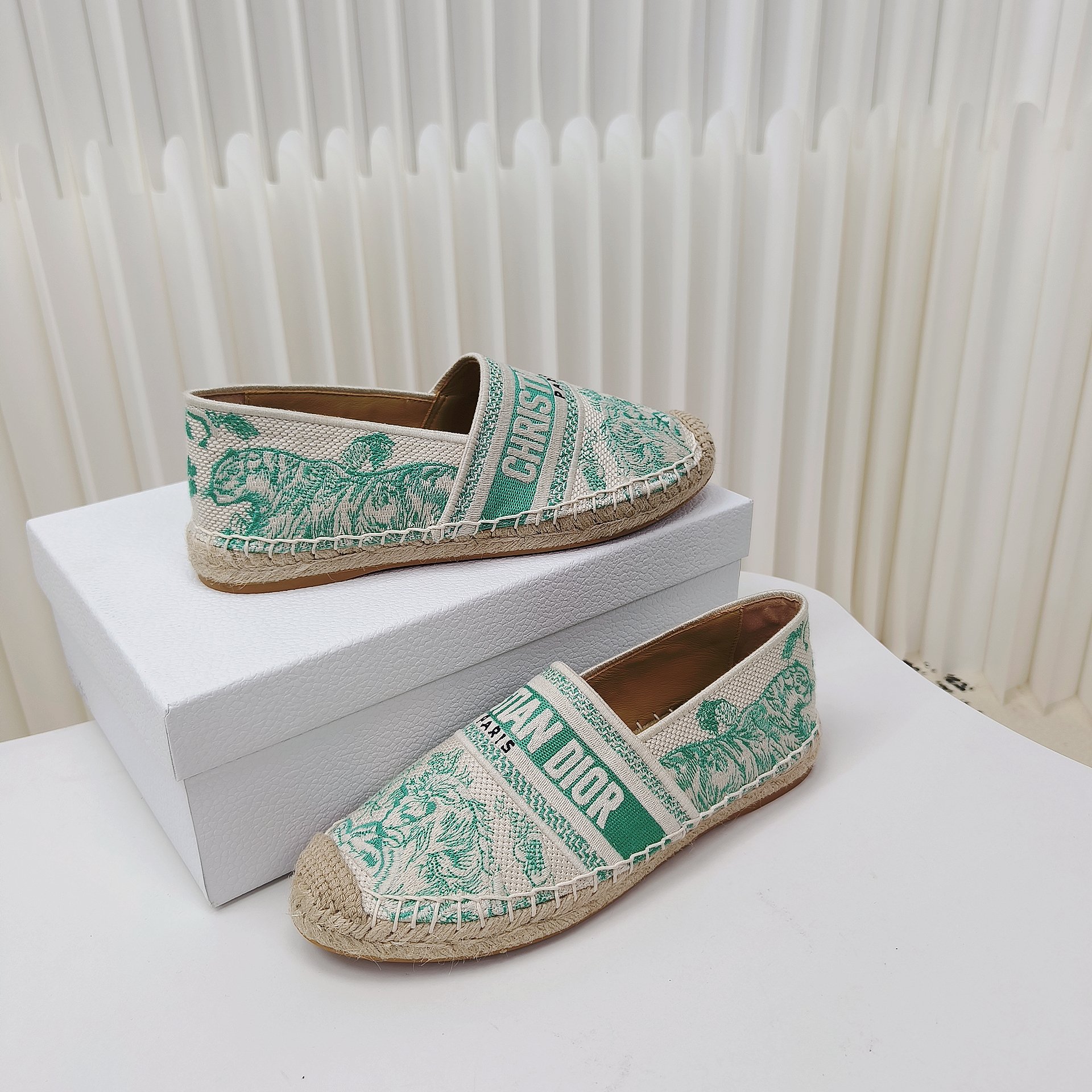 Bagsaaa D10riviera D10r Granville Espadrille Cotton Embroidered with Aquamarina Toile de Jouy Sauvage Motif
