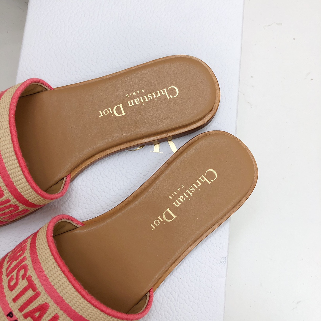 Bagsaaa D10riviera Dway Slide Natural Raffia and Candy Pink Embroidered Cotton