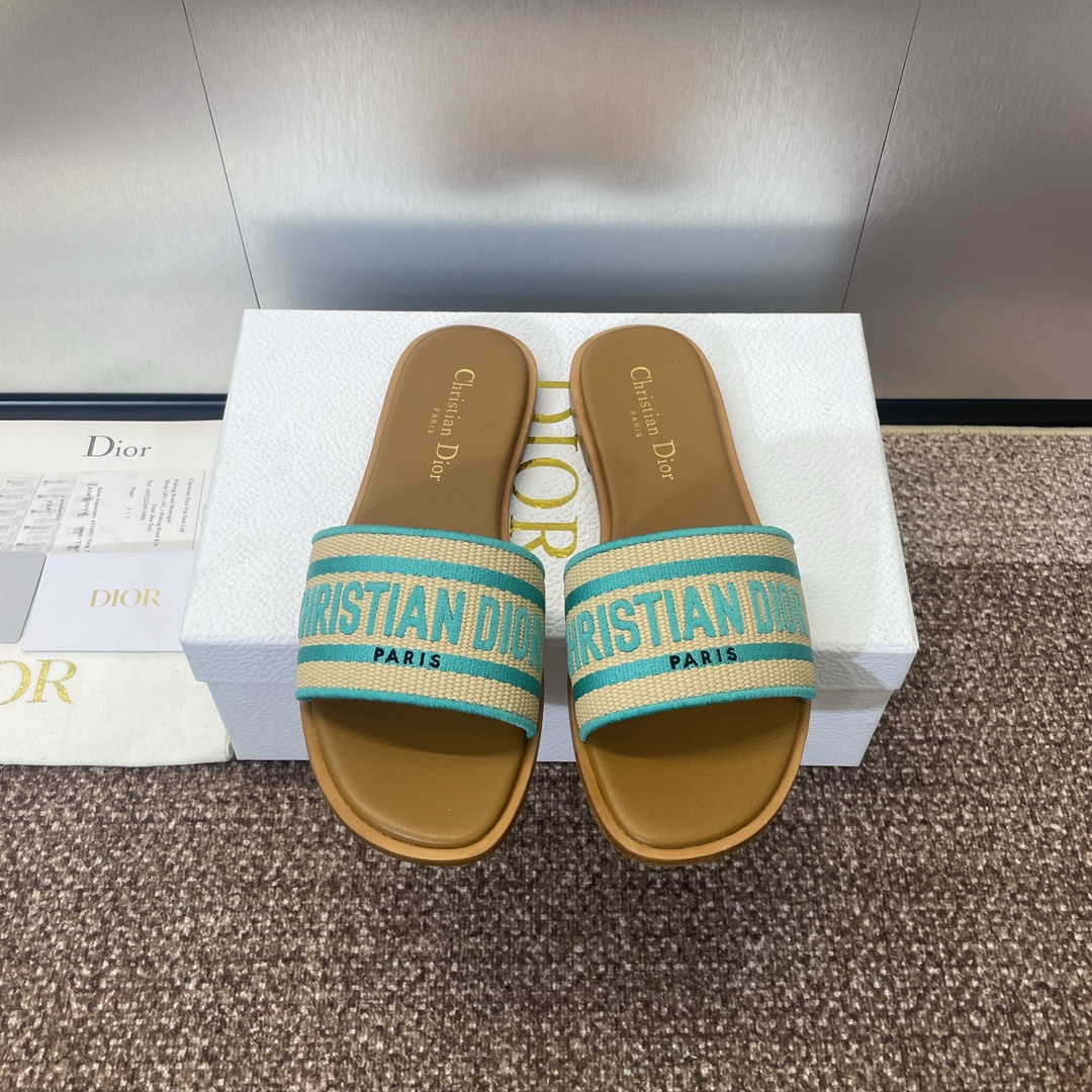 Bagsaaa D10riviera Dway Slide Natural Raffia and Green Embroidered Cotton