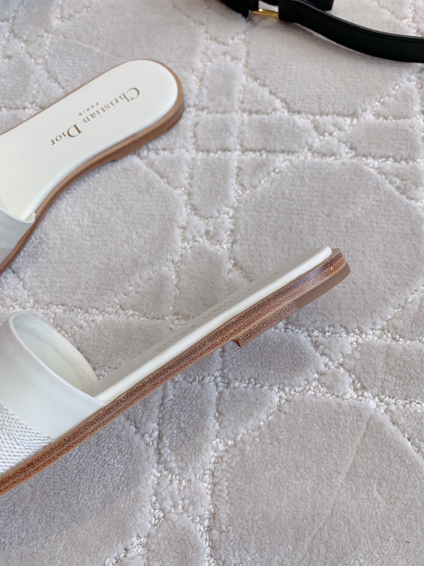 Bagsaaa Dway Slide White Calfskin and Embroidered Cotton